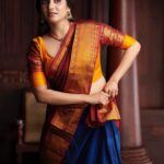 Aditi Ravi Instagram - ഉത്രാടദിനാശംസകൾ 🌼 #onam #new #myself #only #oldsoul 📸 @shafishakkeer 🫂 💁🏻‍♀️ @shantikrishna 🫂 💄 @neethu_makeupartist 🫂 🥻 @byhand.in 🫶🏻 @pradeepnairs 🫂