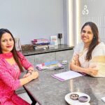 Aishwarya Dutta Instagram – Clearing the myth and the most common question about a particular hair care routine 🤩
In conversation with @aishwarya4547 at @armoraa_skinsolutions 
Watch the full video to get benefitted.
.
Follow @armoraa_skinsolutions 
.
#armoraa #armoraaskinsolution #armoraaskinclinic #collaboration #hair #haircare #oiling