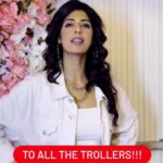 Aishwarya Sakhuja Instagram – I think people become braver behind the mobile screens…
.
.
#troll #trollers #negativity #positivity #reelsinstagram #aishwaryasakhuja