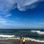 Akshay Oberoi Instagram - Sun, sand & smiles ☀️🏖️😄 #SummersInUS #AkshaysTravelDiaries #FamilyTime