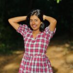 Akshaya Udayakumar Instagram - Maybe she’s born with it 💗✨ #bareskin