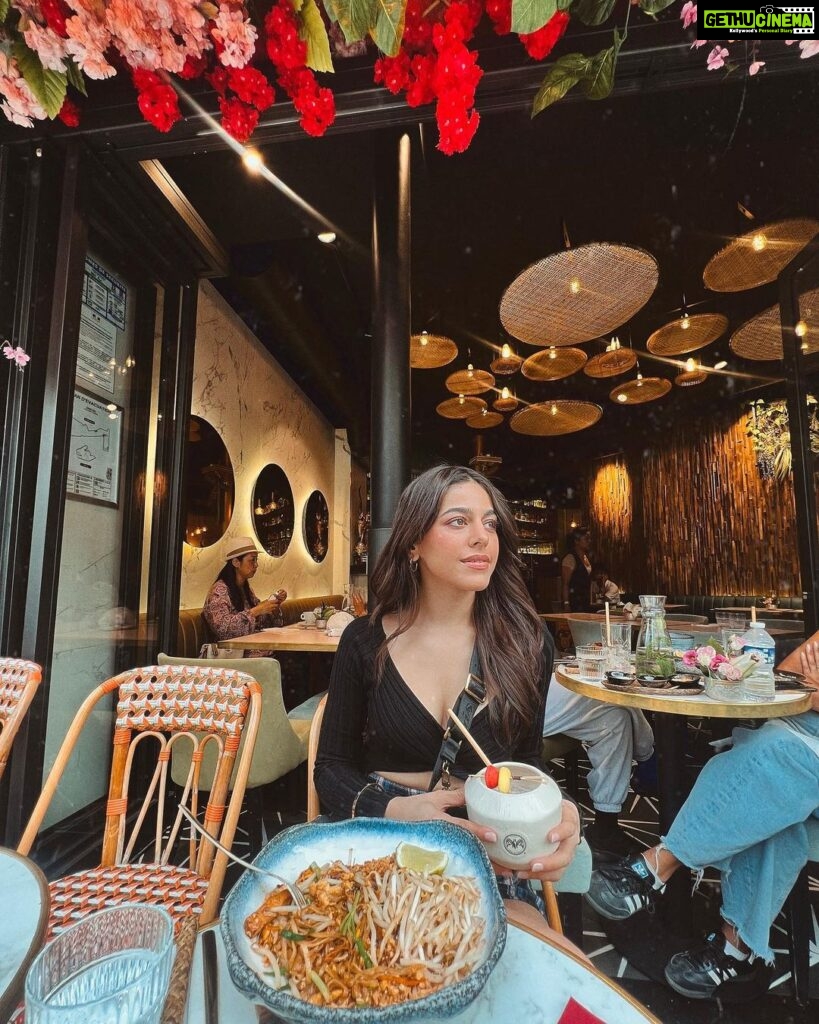 Alaya F Instagram - Day 1 in Paris: I ate more Thai food than I did French food 🤦🏻‍♀