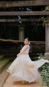 Alphy Panjikaran Instagram - 🌸🌼

@3leaf_photography 
@_arya_jithins_makeover 
@elzassignature 
@alameen_fashion_jewels 

#onam #reels #instagram #trendingreels #onamspecial #reelsinstagram #trending #kerala