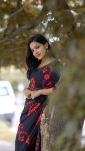 Alphy Panjikaran Instagram - Dop @bigil.benoy 

#instagram #instareels #instadaily #trendingsongs #trendingreels #butterfly #saree #love #goodvibes #explore #black #life #happy #smile #instagood #tamil #malayalam #cinema #alphypanjikaran #artist #film #video #shoot #mallureels #reels #reelitfeelit