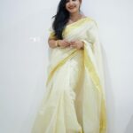 Alphy Panjikaran Instagram - Be Happy 🤗🤗 Life is a balance of holding on and letting go @rahulphotoshoot 📸 #onam #neverending #celebrations #loveyourself #saree #love #happy #instagram #instadaily