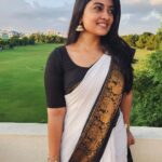 Ammu Abhirami Instagram - 🤍🖤🤍 Saree @studiovirupa Jumkas @made_for_hers
