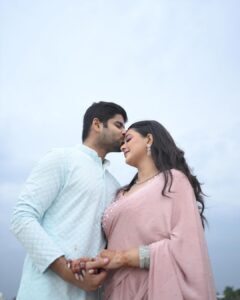 Anamika Chakraborty Instagram - To new beginnings, to us! 
We made it. 🥂 ❤️

28.06.2023 🧿 

Makeup @ig_baishakhi 

Captured by @abhisheksrivastavafilms @james_suraj_barwa  @suvro_adhikary @i_m_d810 

Decor by @calendar_events_official