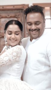 Ananya Instagram - Am soooo glad to be a part of this beautiful project with beautiful @ananyahere…. Thanking u a lot brooooo @ishaandev_official for this amazing video Thanku @ameensabil who always there with me to bring the best (Enne sahichanelum) 😂😂 Oru callil oodivannu costume side and styling @imjoboyaugustine oke set aaku thannu ellam adipoli aaki sply his part (the makeup) super aakiya ente koode epolum ulla ente brooo 😘😘😘 my @vikas.vks.makeupartist , shoot cheyan veedu thanne vittu thanna @asha_sharath_official chechikum 😘😘😘 othiri sneham,,,,,