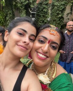 Anisha Victor Instagram - When the two most lovely people decide to spend the rest of their lives together.. 🌸 
My heart is so full seeing you two on this special day. 
#SteffiWedsRaghu 
What a radiant bride you made @steffi.cherian and as for 
 @raghuramgunnam we love you but team bride (@especially.zama @riya.cherian ) is still waiting for the jootie 💰 Only dollars accepted 💵😜
Saree courtesy🥻- @renugadevi_karuppannan