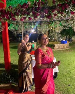 Anisha Victor Instagram - When the two most lovely people decide to spend the rest of their lives together.. 🌸 
My heart is so full seeing you two on this special day. 
#SteffiWedsRaghu 
What a radiant bride you made @steffi.cherian and as for 
 @raghuramgunnam we love you but team bride (@especially.zama @riya.cherian ) is still waiting for the jootie 💰 Only dollars accepted 💵😜
Saree courtesy🥻- @renugadevi_karuppannan