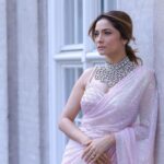 Ankita Lokhande Instagram - Keep your face always towards the sunshine and shadows will fall behind you ✨☀️. Stylist: @castelino_priyanka Makeup, Hair & Saree draping @bridalsbybutterfly Photographer @vividmemoir.dk wearing: @rachitkhannaofficial Jwellery @rezachirag