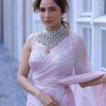 Ankita Lokhande Instagram - Keep your face always towards the sunshine and shadows will fall behind you ✨☀️. Stylist: @castelino_priyanka Makeup, Hair & Saree draping @bridalsbybutterfly Photographer @vividmemoir.dk wearing: @rachitkhannaofficial Jwellery @rezachirag