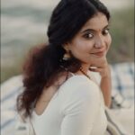 Anna Ben Instagram - Onam🌸 Featuring @benanna_love Video by: @yaami____ Mua&Hair: @zara___makeover Styling: @shantikrishna Costume: @roukabysreejithjeevan Necklace: @adorebypriyanka Assisted by: @__c__a__t__ Event team: @green_art_events
