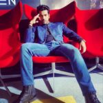 Arjan Bajwa Instagram - Too much Monday not enough coffee…. . . . . #arjanbajwa #bollywood #bollywoodactor #actorslife #instagood #instadaily #instafashion #mensfashion #mensstyle #menshair #monday #mondaymotivation #lookbook #viral #viralvideos #reels #reelsindia #mood @surajmehtaofficial @westsidestores @zoomshoesindia