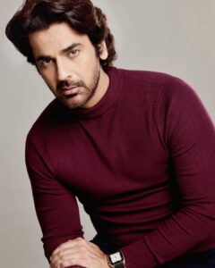 Arjan Bajwa Instagram - It’s never too late to be what you might have been … go for it with a vengeance!!!! .
.
.
.
.
.
.
.
.
#arjanbajwa #actor #actorslife #bollywood #bollywoodsongs #instagood #lookoftheday #mensfashion #menshair #menstyle #viral #reelsindia #mood #mondaymotivation #mondaymood #cartier