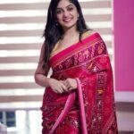 Arya Instagram - Saree and a smile is all we need …. 💕 Saree @kanchivaram.in MUA @vikramanvijitha #smile #sareelovers #drape #ethnic #positivevibes #love #happiness #dressup #makeup #styleinspiration #trend