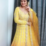 Arya Instagram - Happiness looks good on me you see 🥶🌞❤️ Styling @sabarinathk_ Mua @vikramanvijitha Hair @chan_aneesh Pc @pranavraaaj #smile #yellow #favcolor #festivewear #keralagram #dressup #makeup #lovemyjob #aryabadai