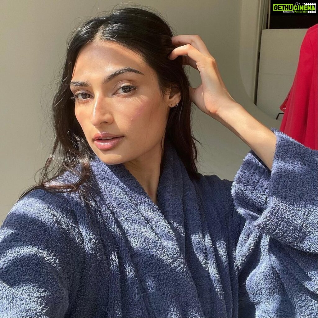 Athiya Shetty Instagram - Sweden, you’ve been swell 🇸🇪🧇🪻☀️