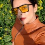 Bidita Bag Instagram - Apni Maati Apna Desh Making reels in Sarson da khet 😁💛 Make-up @artistrybyashish Video: @labkushsahis Sunglasses: borrowed from Ashish Katiyan @aashish_katiyan #yellow #mustard