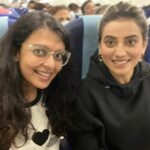 Bidita Bag Instagram - Made new friends in flight. Hello @singhakshara 😍🤗❤️ Note: Took mask off just for the selfie