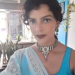 Bidita Bag Instagram - 😁💙 #sareelove #houseplants