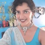 Bidita Bag Instagram - 😁💙 #sareelove #houseplants
