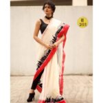 Bidita Bag Instagram - 🌺They say you can take a person out of Calcutta but you can never take Calcutta out of a person. No matter which part of the world you are in, your heart aches can be cured by Jhorna Ghee, Aloo posto and bhat. Boroline would be your most essential 'make up' tool. And everytime you see Durga Pujo on screen, you'll have that lump in your thrown. Being away from Calcutta makes you love the city a little more, I guess. The Calcutta skyline #saree is a tribute to the most beautiful city in the world. Its iconic structures and its quintessential Red-White combo. A celebration of all that is #Calcutta. Photo: @somsarkaar Saree gifted by @parama_g