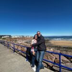 Bruna Abdullah Instagram – After having lunch at the castle Cairnbulg ( no biggie 😍)we went down to beach for a little walk.
Some were swimming and “some” wore wool 😂
.

Depois de almoçar no castelo Cairnbulg ( nada demais 😍) fomos até a praia para uma pequena caminhada.
Algumas pessoas tomavam banho de mar, “outras” estavam de casaco de lã 😂