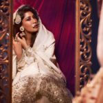 Chitrangada Singh Instagram - ज़िन्दगी जब भी तेरी बज़्म में लाती है हमें ये ज़मीं चाँद से बेहतर नज़र आती है हमें… उमराव जान 💫 @malhotrasindianheritage Jwellery @parinainternational Shoes @aldo_shoes Carpets by @obeetee Creative Directior & Stylist @poojagupta9528 @spectrumstyleswork Photographer @visualaffairs_va Make up & hair @meghnabutanihairandmakeup