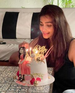 Daisy Shah Instagram - Thank you for all the birthday wishes! Even though I couldn't reply to everyone, please know that I cherished every single message. Feeling truly blessed to have such wonderful people in my life. Thank you again for showering me with so much love ❤️ 
.
.
.
#gratitude #birthdaygirl