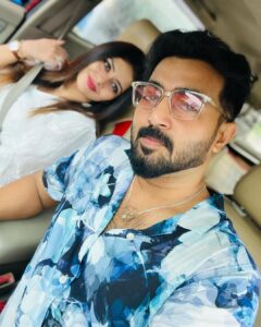 Dhanya Mary Varghese Instagram - ❤️❤️ G’s Mobile Gallery inaguration
 
#johnjacob #dhanyamaryvarghese #actress #lifewithjod #malayalammovies #dancers #dancelovers