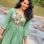 Dhivya Duraisamy Instagram - 💚 PC @palani_actor