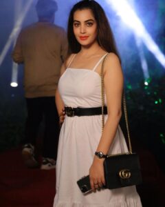 Diksha Panth Instagram - Be your forever first, then find another♥️. 

#instalike #follow #instagram #followme #instadaily #dikshapanth #love #tollywood #southactress #deekshapanth #instalike #explorepage