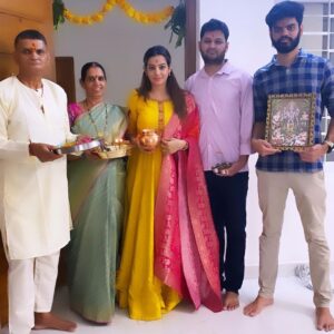 Diksha Panth Instagram - Believing in years of hard work and efforts, made me earn this dream, my house that made my family and moreover myself proud. Hard work does pays off🥲 #swipeleft #love #hardwork #efforts #singlehanded #dreamhouse #dikshapanth