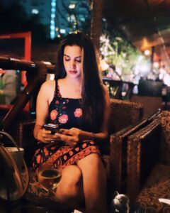 Diksha Panth Instagram - Let me bring peace into moments of chaos😊 #peace #loyalty #instagram #instalike #follow #instadaily #diikshhapanth

PC : @i_captures_photography