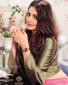 Diksha Panth Instagram - Be that kind soul that makes everybody feel like somebody🥰 #love #peace #loyalty #berealbetrue #deekshapanth #instagram #follow #instadaily #followers 

PC : @arshalphotography