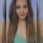 Diksha Panth Instagram - Bas yunhi... #love #peace #loyalty #berealbetrue #qurantineselfie #deekshapanth