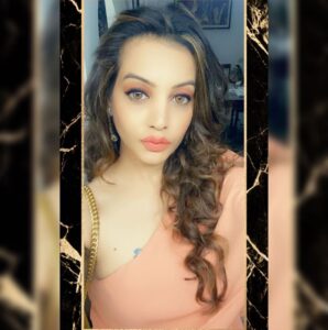 Diksha Panth Instagram - Do more of what makes you Sparkle ❇️ #love #peace #loyalty #berealbetrue #deekshapanth