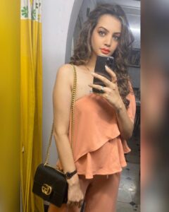 Diksha Panth Instagram - There is no reason to keep tearing yourself down when god is building you up everyday 🥰 #love #peace #loyalty #berealbetrue #deekshapanth