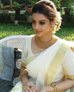 Diksha Panth Instagram - The comeback is always stronger than the setback✌️ PC : @vishnubabuphotography  #love #peace #loyalty #berealbetrue #deekshapanth