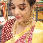 Diksha Panth Instagram - Inframe :@dikshapanth Stylist :@navneeth_bhansali Saree:@mangalagowrisilks ASRAO NAGAR