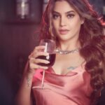 Diksha Panth Instagram - Be a girl with a mind, a woman with attitude and a lady with class😎 PC @koolsoumo MUA @make_over_by_teju / @makeupstories_by_sameera BTS @jaideepsonaphotography