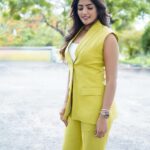 Eesha Rebba Instagram – Weekend ready✨

Styling : @reshma_stylist 
Outfit-@papzclothing
Pics @tdf.thedreamfilmer
Makeup @venkateshparam 
Hair @koduruamarnath