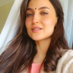 Elli AvrRam Instagram - #photodump Ooty Diaries from Naane Varuvean✨ #throwback #naanevaruvean #ooty #elliavrram #yourstruly Ooty, Tamilnadu
