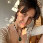 Elli AvrRam Instagram - Bleached & colored hair GOODBYE✂️💇🏻‍♀️ Having my natural hair color again, after 15 years!!! Remembering my teenage days❤️ #new #haircut #feeling #great #backtoschool #days #elliavrram #yourstruly