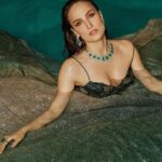 Elli AvrRam Instagram - Come join the Mermaidination if you’re not afraid of water🧜🏻‍♀️ Magazine: @culturedwedding Managing Editor: @yadav_manjeet Business Head: @divyanijain1925 Photographer: @nikhilshenoyphoto Stylist: @juhi.ali Make-up & Hair: @mehrasilky Outfit: @kalkifashion Jewellery: @ghanshyamdaskotawala @ashishkotawala Location: @the.venya Co-ordinated by: @nadiiaamalik #elliavrram #yourstruly #mermaid
