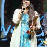 Ester Noronha Instagram - Nothing can stop what GOD has in store for you... All you got to do is BELIEVE...🙏🏻❤ Thank you @pats_media_ for the recognition, appreciation and honour. God bless. Much love and regards. #padmamohanatvawards #award #bestperformance #recce #webseries #zee5 #recognition #appreciation #honour #grateful #thankyouJesus #thankyouGod #thankyou #Godbless #muchlove #regards Shilpa Kala Vekida, Hyderabad