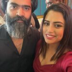 Farina Azad Instagram - Very elated to host the VENDHU THANINDHADHU KAADU , ‘thanks giving meet’ ! A fan girl moment picture! @silambarasantrofficial @shiyamjack @tomfrank_tomfrank