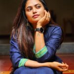 Farina Azad Instagram - How to look good everyday?? Comment your idea!! Pic by @suresha_3