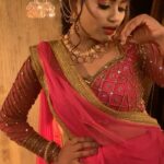 Farina Azad Instagram - Mua - @sushi_the_makeover_artistry Jewelry - @aishubridal_jewellery Photography - @yeskay_studioz @kamaleshphotography_ Cinematography - @samjeremiahj Location - @istills_studio Outfit by @sajna_bridal_wear_designer